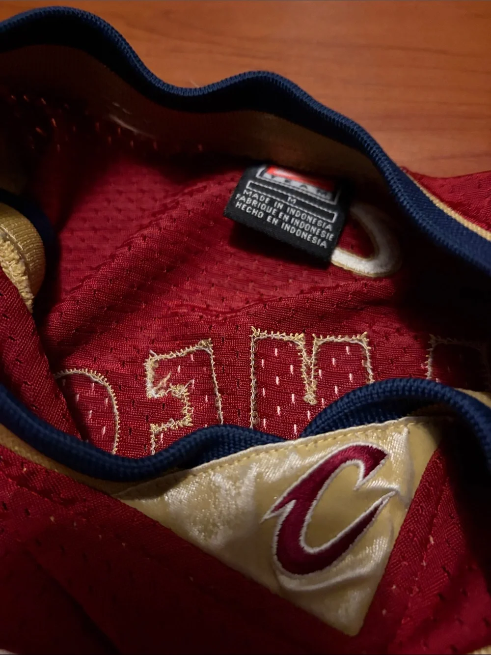 Nike Cleveland Cavaliers Maroon and Gold LeBron #23 Jersey Sz M